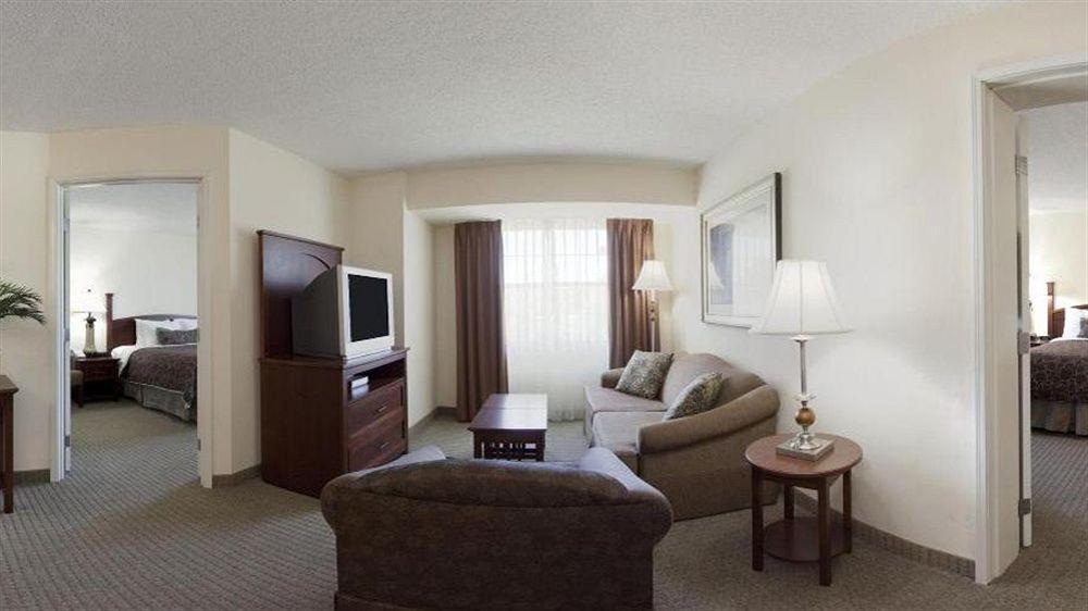 Staybridge Suites Tampa East- Brandon By Ihg Mango Exterior photo